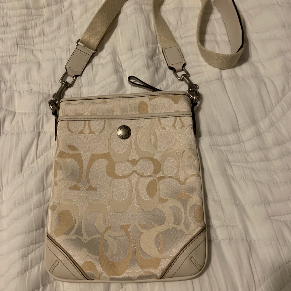 Gently used neutral Coach Crossbody.